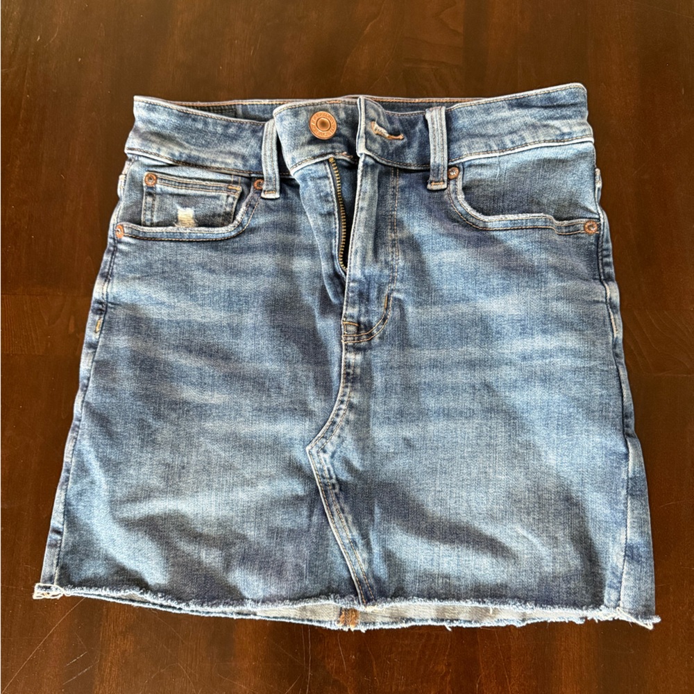 American Eagle Outfitters Blue Denim Mini Skirt Stretch size 2